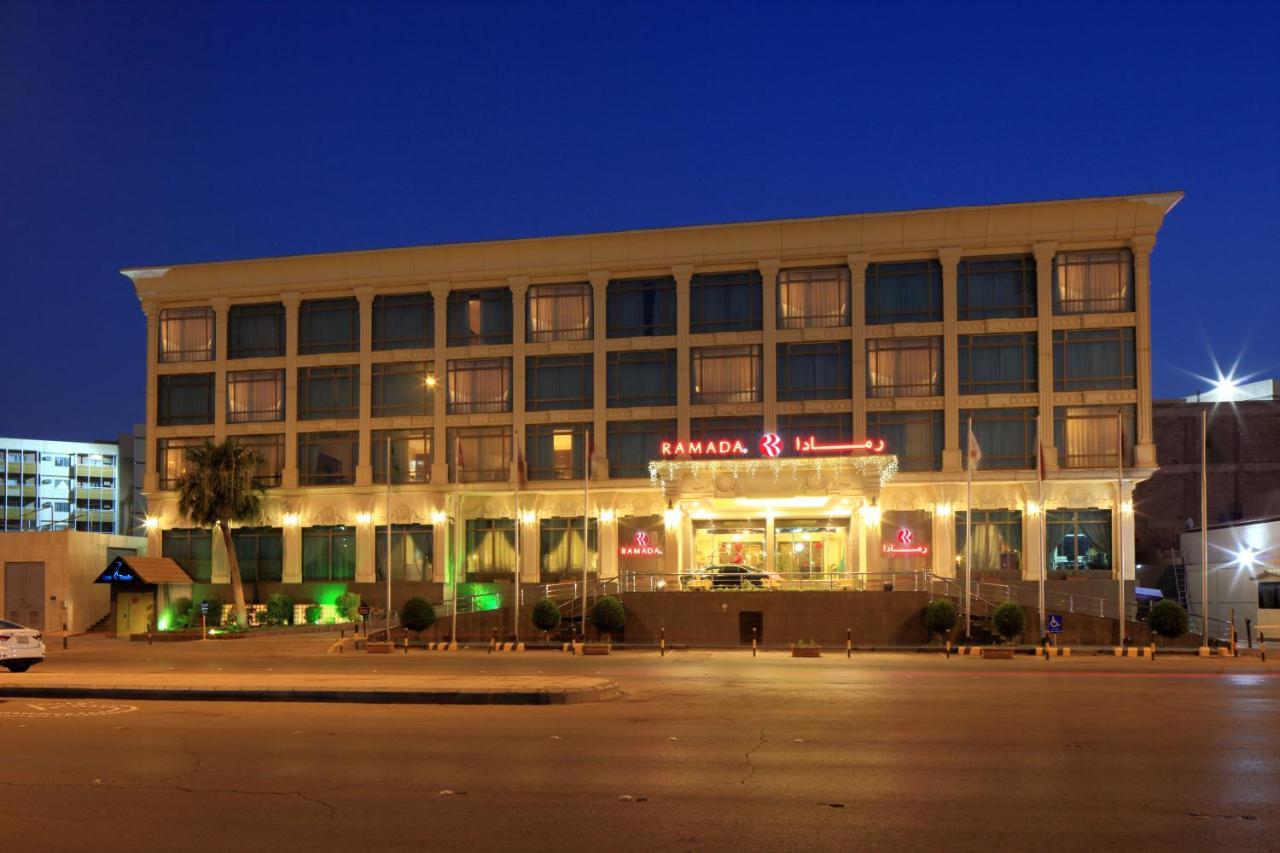 Ramada Riyadh Hotel Exterior foto